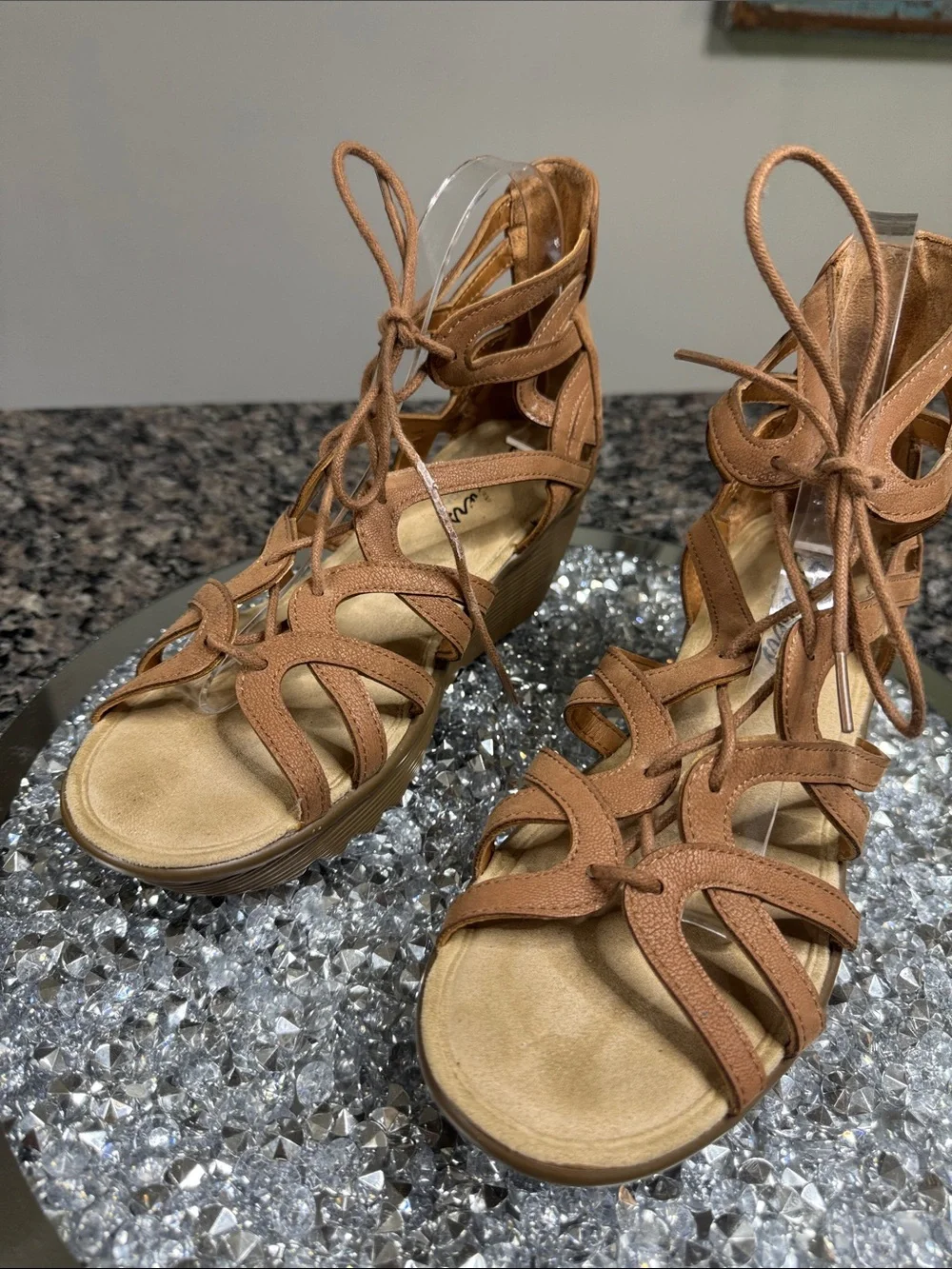 Skechers memory foam Tan Strappy Lace-Up Wedge Sandals EUC 9